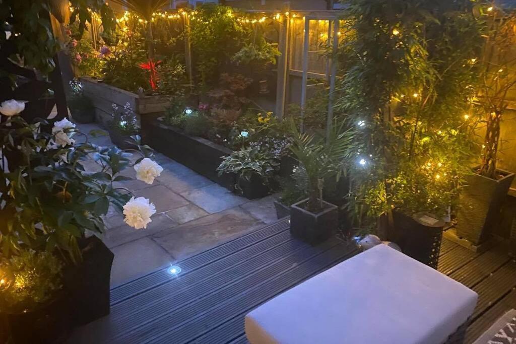Apartamento Secret Gem 1 Bed Garden Flat Private Luxury Hot Tub Bournemouth Exterior foto