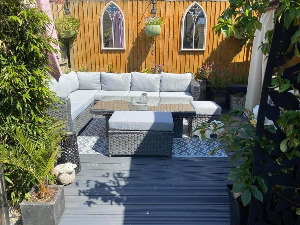 Apartamento Secret Gem 1 Bed Garden Flat Private Luxury Hot Tub Bournemouth Exterior foto